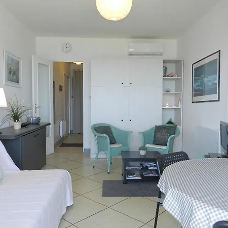 Appartement 3 Couchages Climatisé Avec Parking En Bord De Au Lavandou - Fr-1-251-893 Le Lavandou