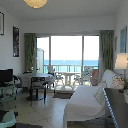 3 Couchages Climatise Avec Parking En Bord De Au Lavandou - Fr-1-251-893 Lejlighed *